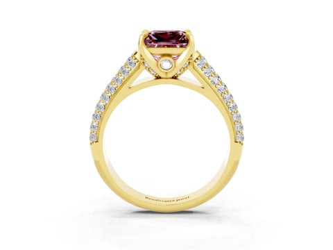 Yellow gold Princess Cut Morganite Solitaire Ring with Three-Row Pavé Band and Four-Prong Setting_15