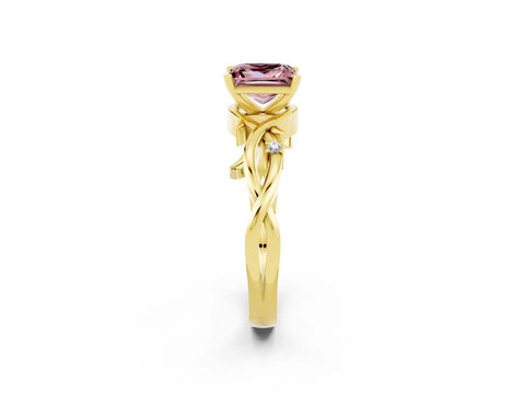 Yellow gold Princess Cut Morganite Solitaire Ring with Twisted Band and Prong Setting_2