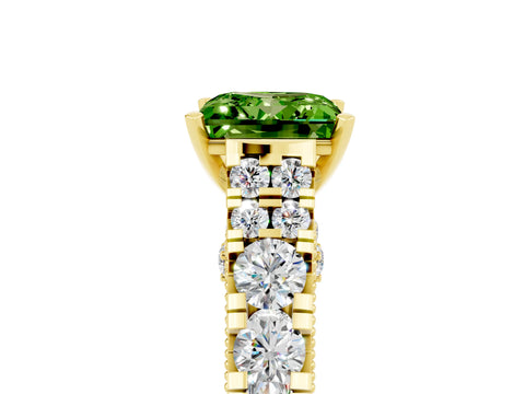 Yellow gold Princess Cut Peridot Classic Solitaire Ring with Pavé Band and Four-Prong Setting_5