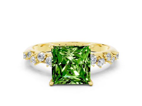 Yellow gold Princess Cut Peridot Cluster Side Stone Solitaire Ring with Prong Setting_24