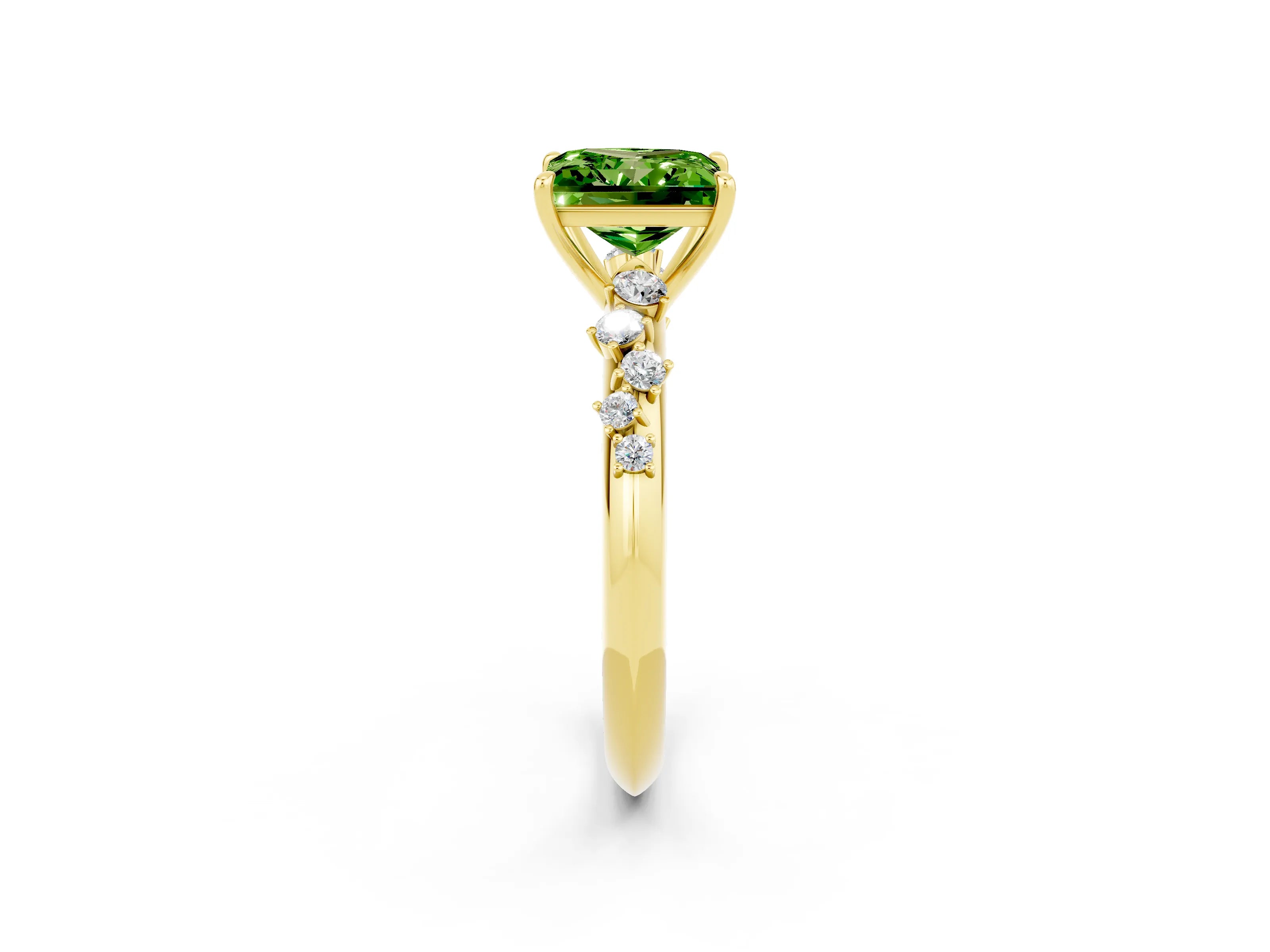 Yellow gold Princess Cut Peridot Cluster Side Stone Solitaire Ring with Prong Setting_26