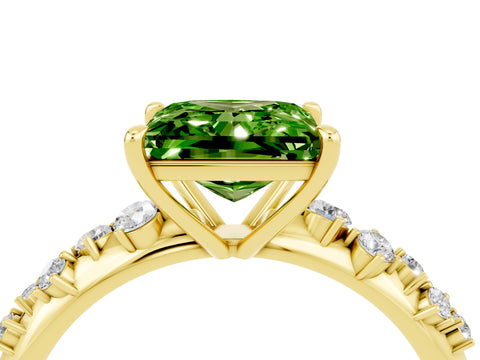 Yellow gold Princess Cut Peridot Cluster Side Stone Solitaire Ring with Prong Setting_28