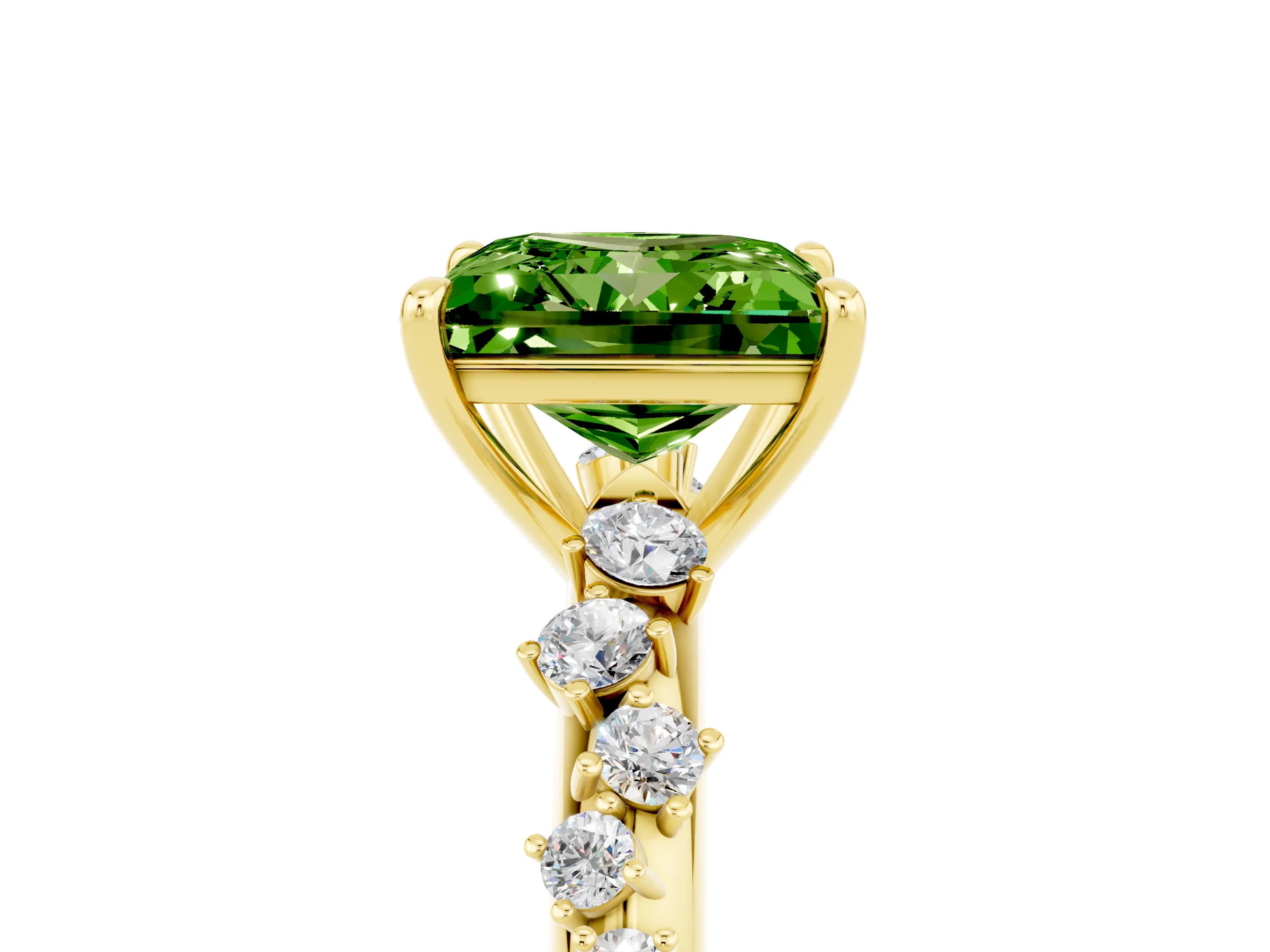 Yellow gold Princess Cut Peridot Cluster Side Stone Solitaire Ring with Prong Setting_29