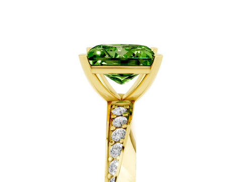 Yellow gold Princess Cut Peridot Engagement Ring with Side Stone Accents and Four-Prong Setting_44