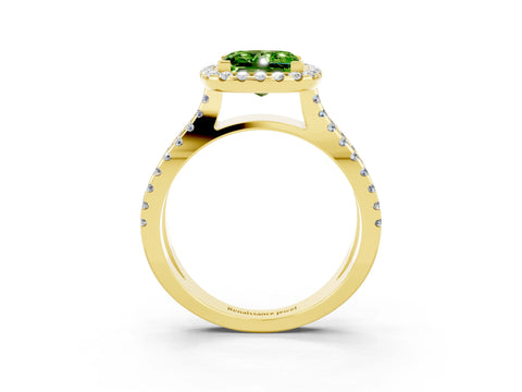 Yellow gold Princess Cut Peridot Halo Ring with Split Shank Pavé Band and Prong Setting_3