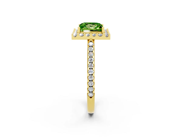 Yellow gold Princess Cut Peridot Pavé Halo Ring with Four-Prong Setting