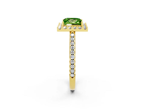 Yellow gold Princess Cut Peridot Pavé Halo Ring with Four-Prong Setting_26