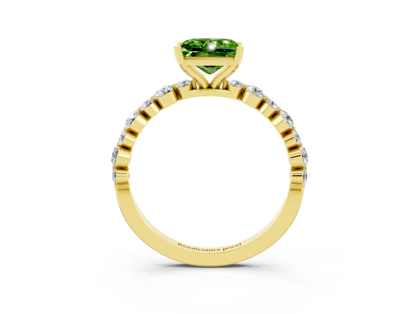 Yellow gold Princess Cut Peridot Prong Set Engagement Ring with Pavé Band