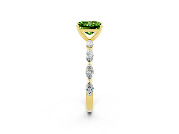 Yellow gold Princess Cut Peridot Ring with Marquise Side Stones and Prong Setting