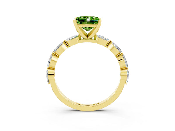 Yellow gold Princess Cut Peridot Ring with Marquise Side Stones and Prong Setting