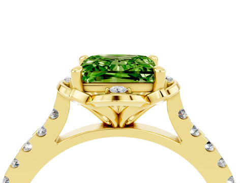 Yellow gold Princess Cut Peridot Ring with Pavé Band and Floral Prong Setting_4