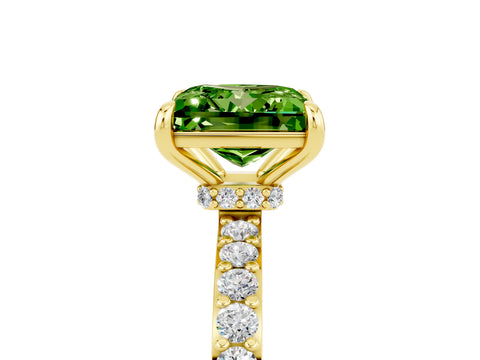 Yellow gold Princess Cut Peridot Solitaire Engagement Ring with Pavé Band and Four-Prong Setting_5