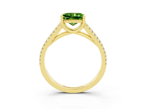 Yellow gold Princess Cut Peridot Solitaire Engagement Ring with Split Shank Pavé Band_3