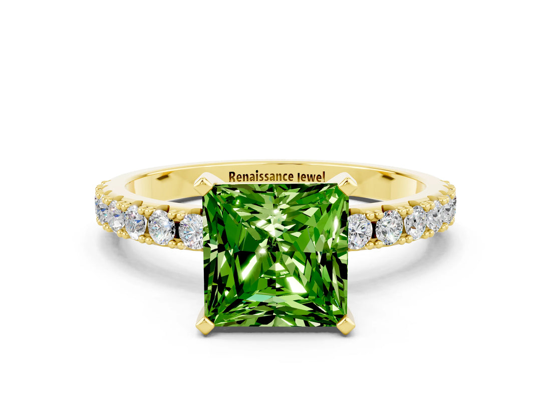 Yellow gold Princess Cut Peridot Solitaire Pavé Band with Four-Prong Setting