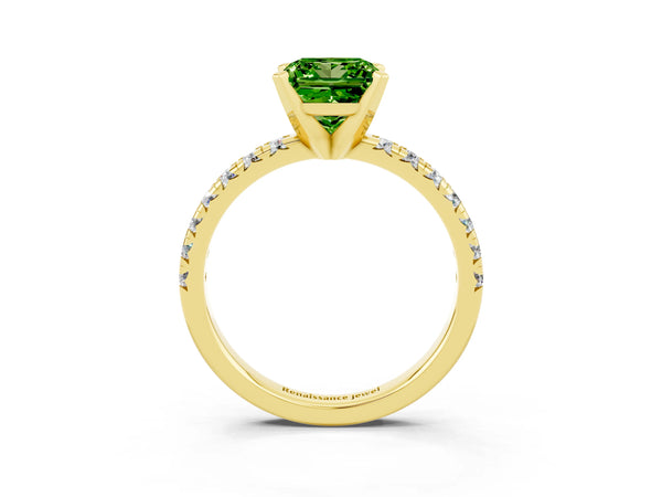 Yellow gold Princess Cut Peridot Solitaire Pavé Engagement Ring with Round Band and Prong Setting