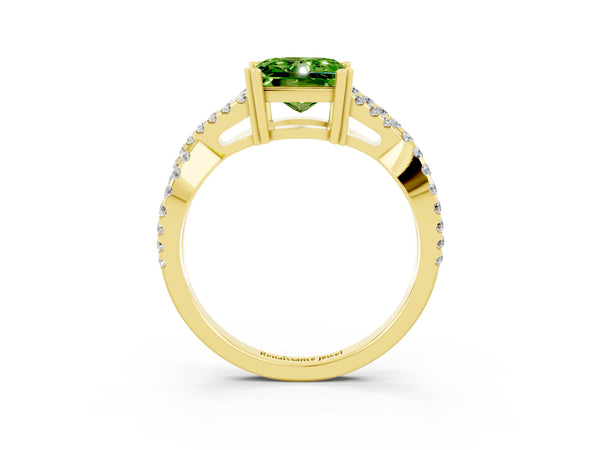 Yellow gold Princess Cut Peridot Solitaire Ring with Four-Prong Setting and Twisted Pavé Band