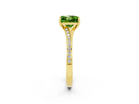 Yellow gold Princess Cut Peridot Solitaire Ring with Pavé Band and Prong Setting_14