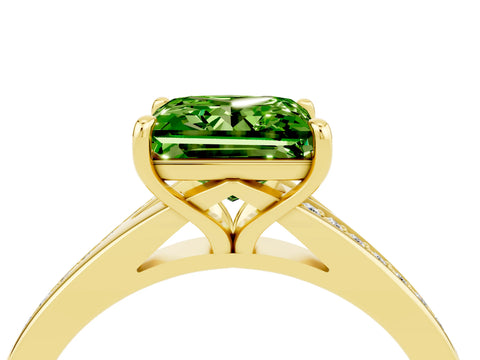 Yellow gold Princess Cut Peridot Solitaire Ring with Pavé Band and Prong Setting_16