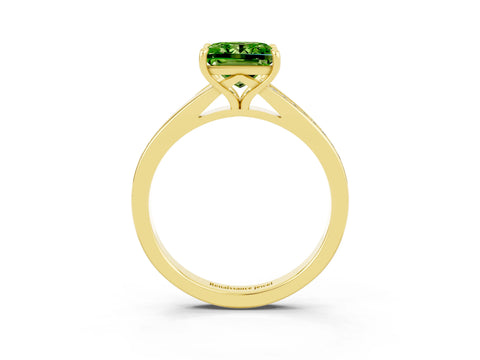 Yellow gold Princess Cut Peridot Solitaire Ring with Pavé Band and Prong Setting_3