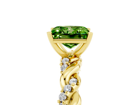 Yellow gold Princess Cut Peridot Solitaire Ring with Twisted Band and Pavé Accents_5