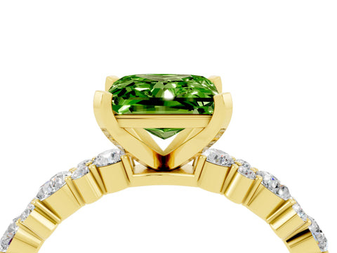 Yellow gold Princess Cut Peridot Solitaire with Side Stones, Pave Band, Four-Prong Setting_40