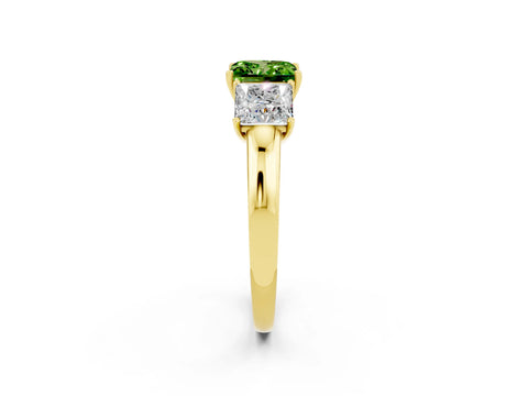 Yellow gold Princess Cut Peridot Three-Stone Ring with Four-Prong Setting and Classic Band_2