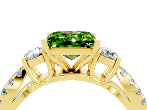 Yellow gold Princess Cut Peridot Three-Stone Ring with Pavé Split Shank and Four-Prong Setting_4