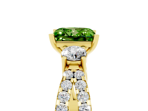 Yellow gold Princess Cut Peridot Three-Stone Ring with Pavé Split Shank and Four-Prong Setting_5