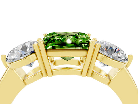 Yellow gold Princess Cut Peridot Three-Stone Ring with Prong Setting and Classic Band_4