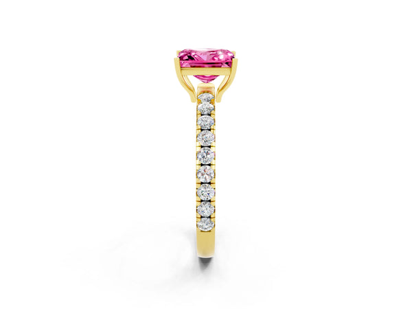 Yellow gold Princess Cut Pink Sapphire Pavé Solitaire Engagement Ring with Four-Prong Setting