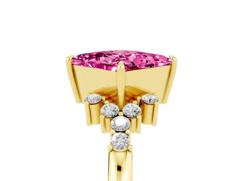 Yellow gold Princess Cut Pink Sapphire Ring with Side Stones and Four-Prong Setting_65