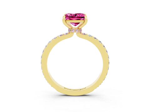 Yellow gold Princess Cut Pink Sapphire Solitaire Engagement Ring with Pavé Band and Four-Prong Setting_27