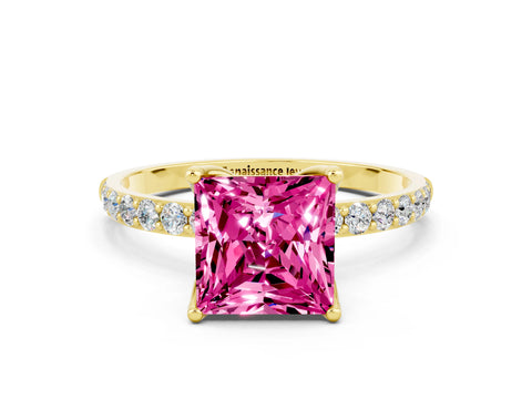 Yellow gold Princess Cut Pink Sapphire Solitaire Engagement Ring with Pavé Band and Prong Setting
