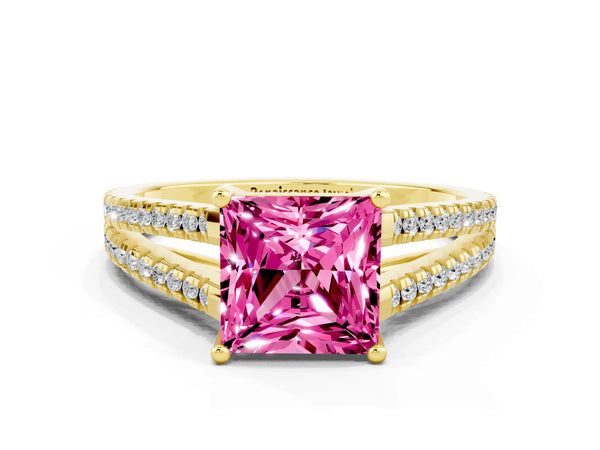 Yellow gold Princess Cut Pink Sapphire Solitaire Engagement Ring with Split Shank Pavé Band