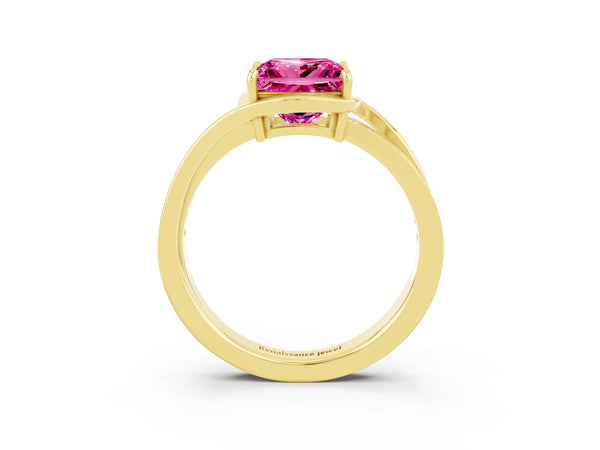 Yellow gold Princess Cut Pink Sapphire Solitaire Ring with Split Shank and Prong Setting