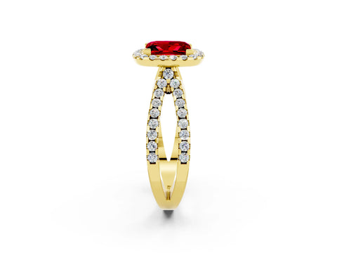 Yellow gold Princess Cut Ruby Halo Ring with Split Shank Pavé Band and Prong Setting_2
