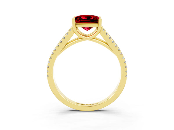 Yellow gold Princess Cut Ruby Solitaire Engagement Ring with Split Shank Pavé Band