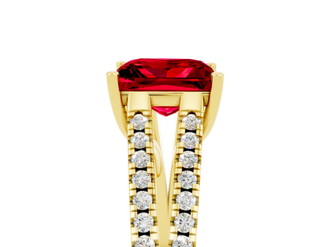 Yellow gold Princess Cut Ruby Solitaire Engagement Ring with Split Shank Pavé Band_5