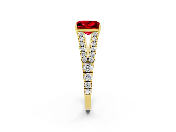 Yellow gold Princess Cut Ruby Split Shank Pavé Engagement Ring with Four-Prong Setting