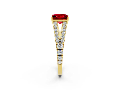 Yellow gold Princess Cut Ruby Split Shank Pavé Engagement Ring with Four-Prong Setting_14