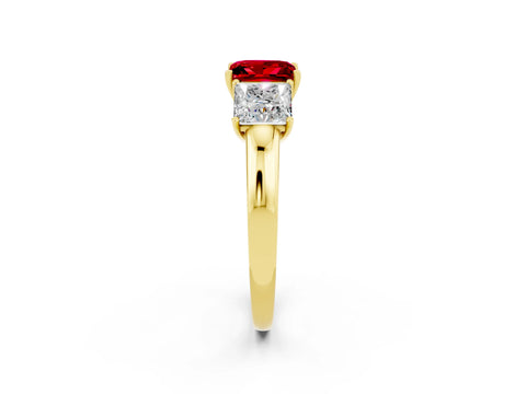 Yellow gold Princess Cut Ruby Three-Stone Ring with Four-Prong Setting and Classic Band_2