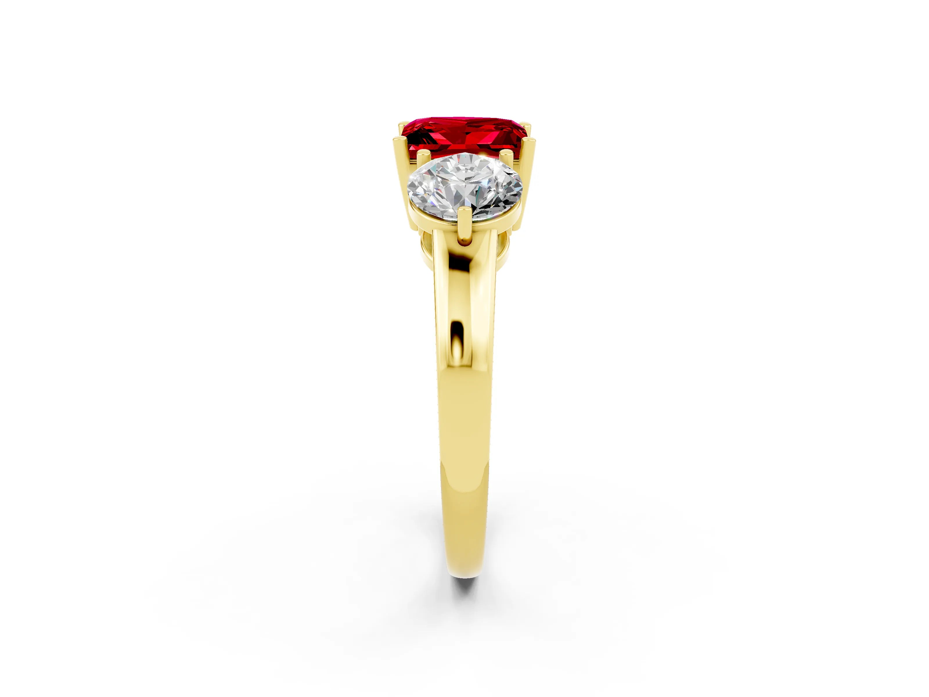 Yellow gold Princess Cut Ruby Three-Stone Ring with Prong Setting and Classic Band_2