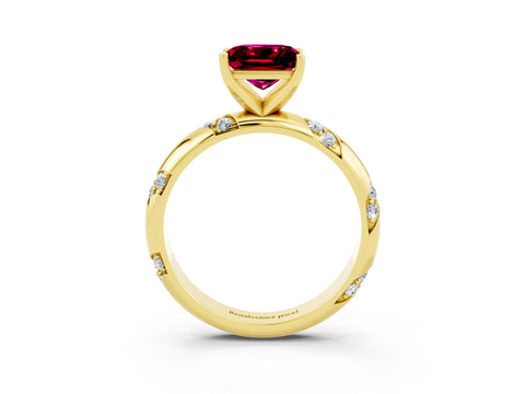 Yellow gold Princess Cut Solitaire Diamond Engagement Ring with Twisted Pave Band and Four-Prong Setting_3