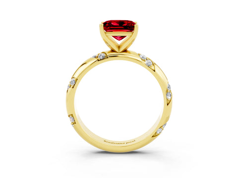Yellow gold Princess Cut Solitaire Diamond Engagement Ring with Twisted Pave Band and Four-Prong Setting_3