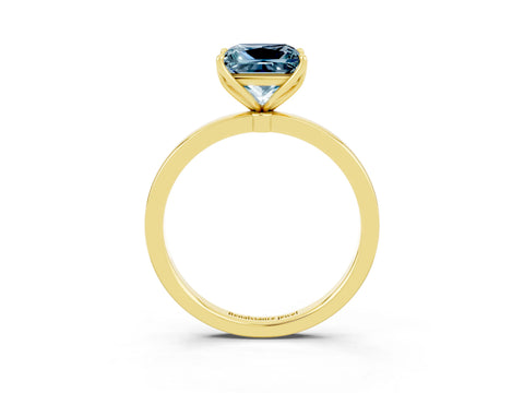 Yellow gold Princess Cut Solitaire Diamond Ring with Thin Band and Four-Prong Setting_3