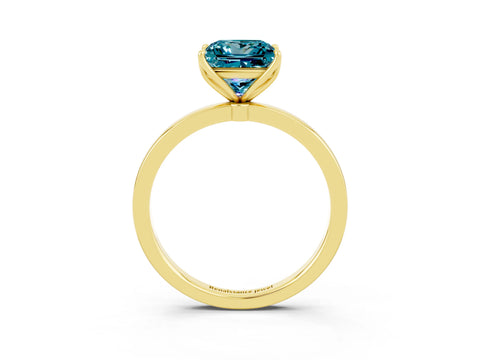 Yellow gold Princess Cut Solitaire Diamond Ring with Thin Band and Four-Prong Setting_3
