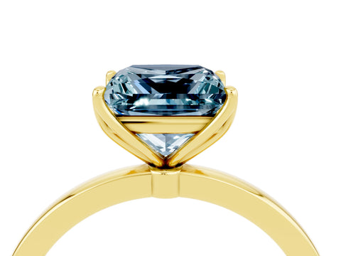 Yellow gold Princess Cut Solitaire Diamond Ring with Thin Band and Four-Prong Setting_4