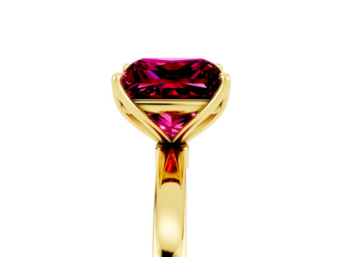 Yellow gold Princess Cut Solitaire Diamond Ring with Thin Band and Four-Prong Setting_5
