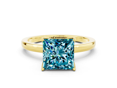 Yellow gold Princess Cut Solitaire Diamond Ring with Thin Band and Four-Prong Setting