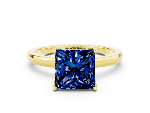Yellow gold Princess Cut Solitaire Diamond Ring with Thin Band and Four-Prong Setting
